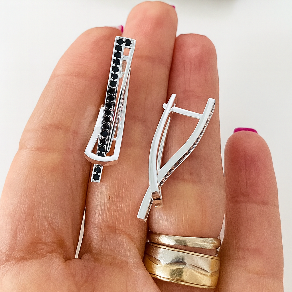 Cercei din argint 925 cu pietre negre, design modern geometric