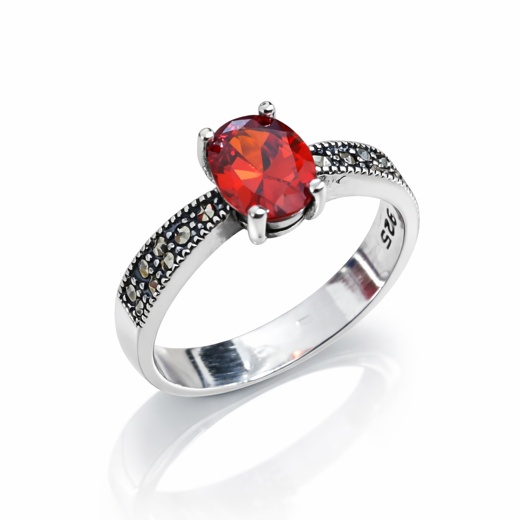 Inel Imperial Ruby Night – Argint 925 cu Marcasite și Piatră Roșie Ovală. ID514