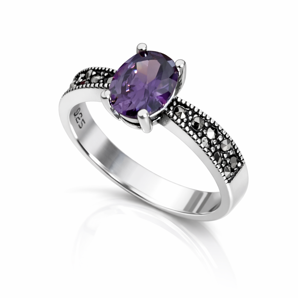 Inel din Argint 925 „Violet Majesty” – Ametist Natural Oval 8x6 mm & Marcasite. ID514