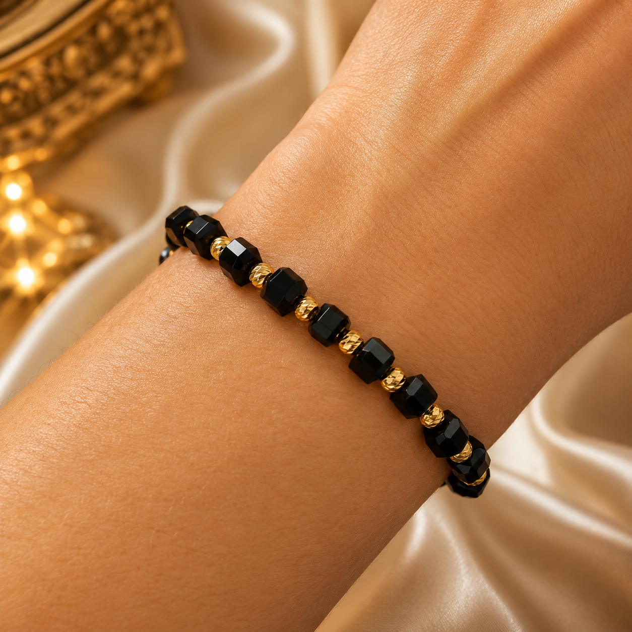 Brățară Unisex Handmade din Argint 925 Placat cu Aur 14K, 21 Biluțe – Reglabilă pe Șnur, Design Elegant Minimalist – Livrare Rapidă în România | InfinityBijoux. BS1