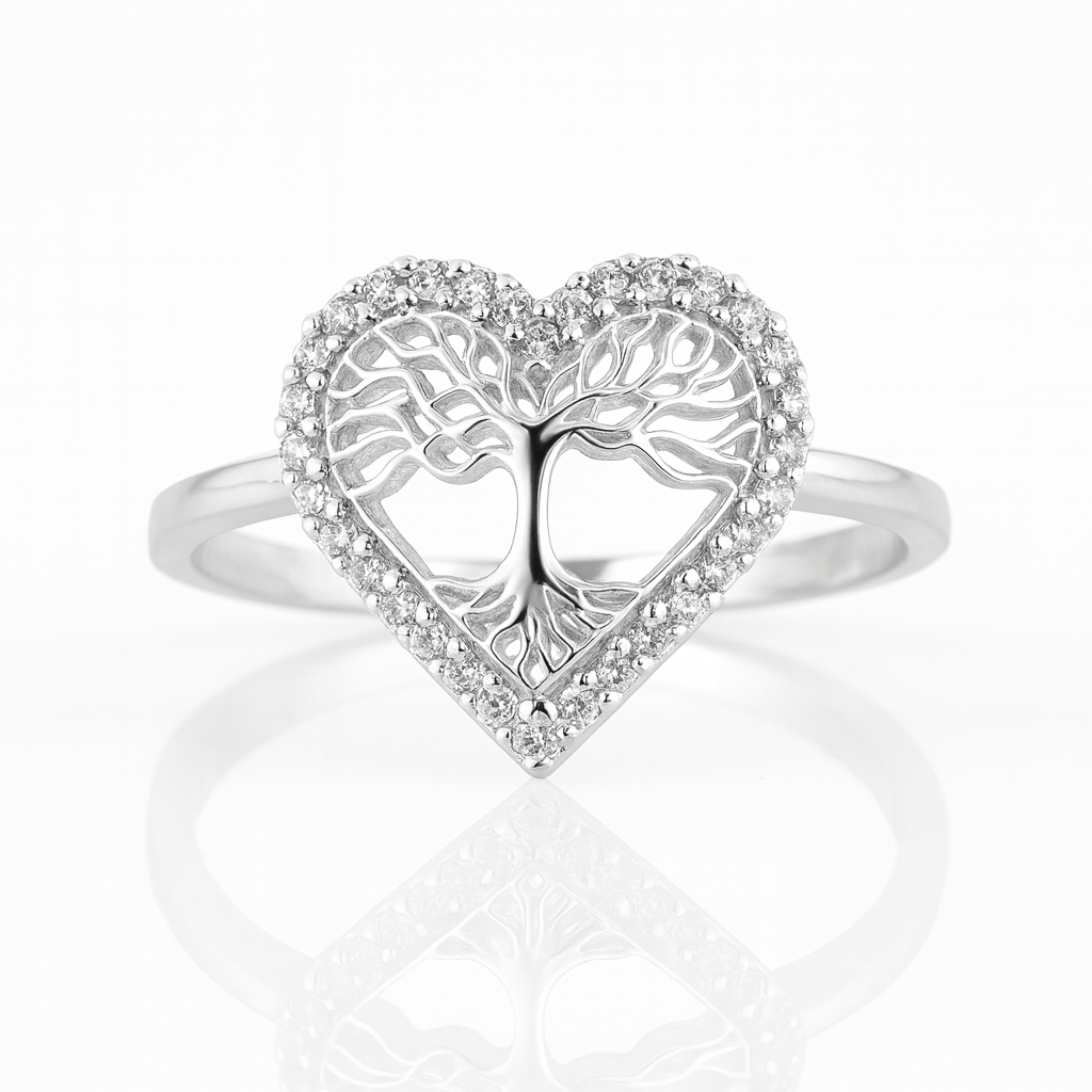 Inel din argint 925 cu simbolul Copacul Vieții în formă de inimă, bijuterie elegantă de 2.1 grame, fundal alb lucios pentru e-commerce.