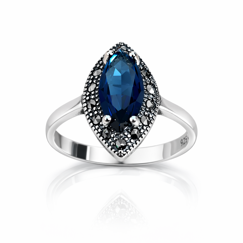 Inel din Argint 925 „Nocturna Regală” cu Marcasite și Piatra Albastră Marquise. ID504
