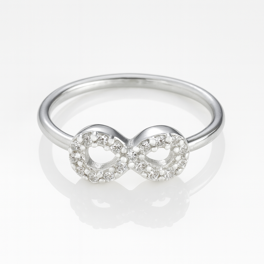 Inel rafinat din argint 925 pentru femei, decorat cu zirconii, simbolizând legătura eternă și eleganța atemporală, imagine profesională de produs.