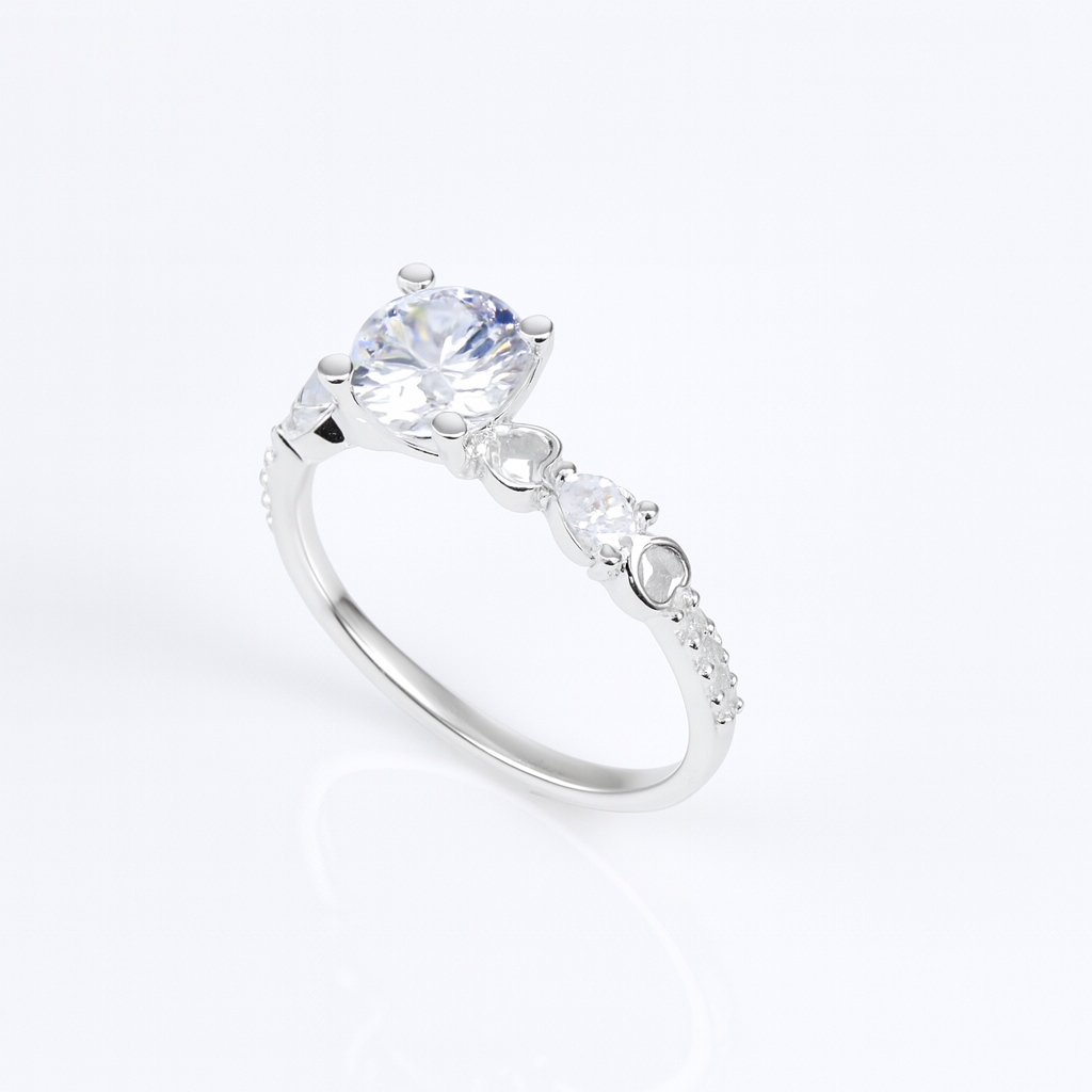 Inel de logodnă din argint 925 cu zirconiu rotund strălucitor – eleganță și rafinament pentru momente unice. ID479