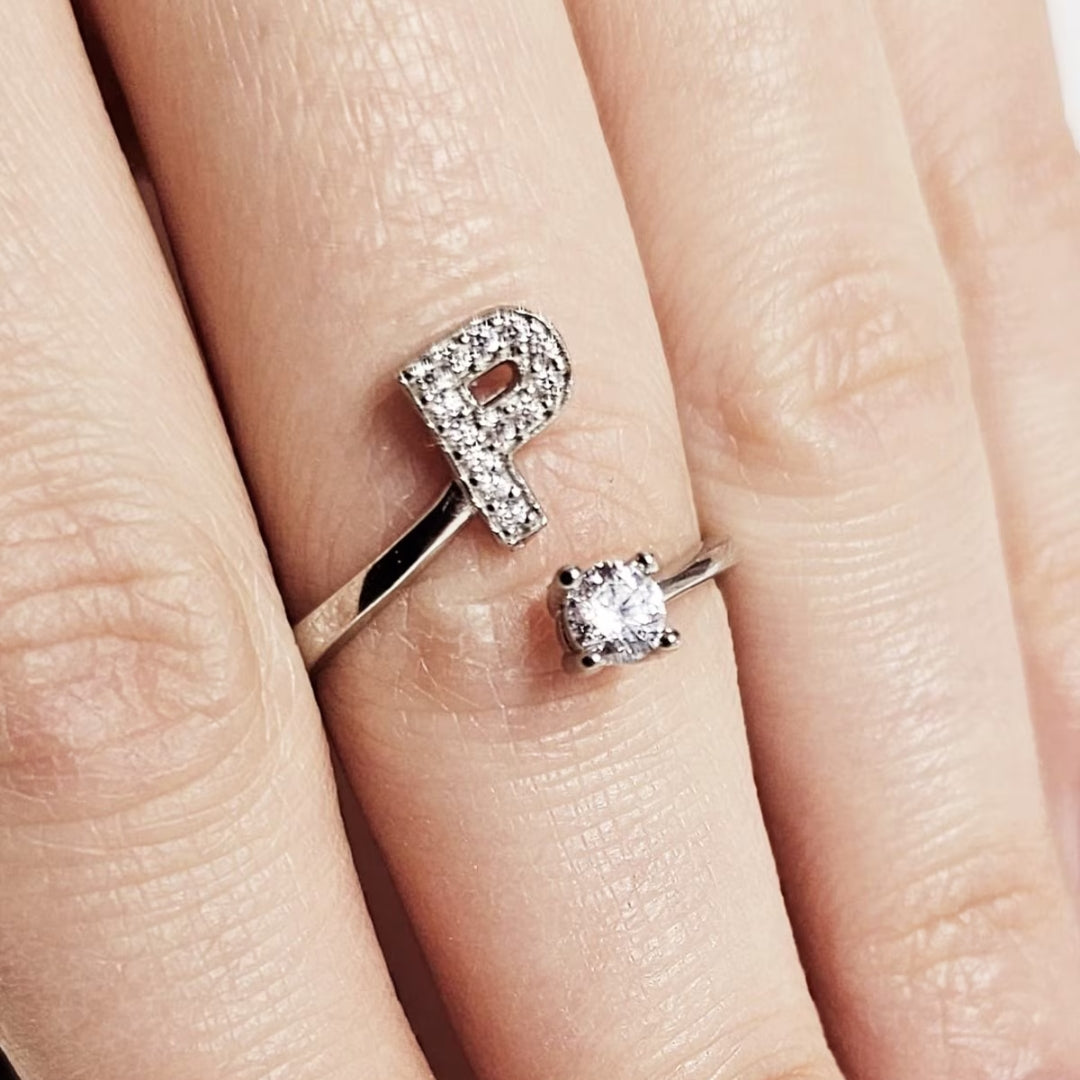 Inel reglabil cu initiala P din argint 925