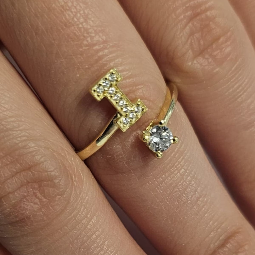 Inel reglabil cu initiala i din argint 925 suflat cu aur