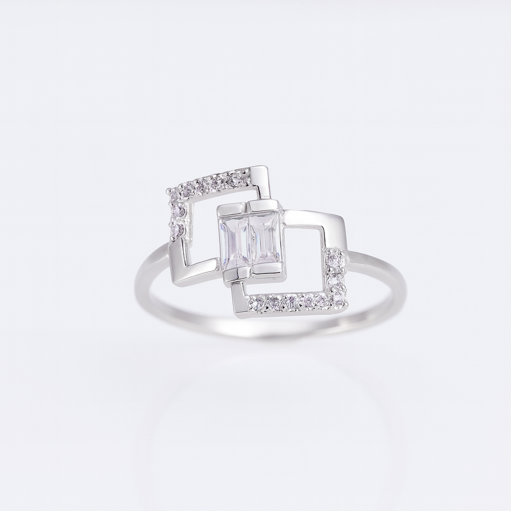 Bijuterie elegantă – inel argint 925 pentru femei, model modern cu forme pătrate și pietre zirconia, imagine clară de produs.