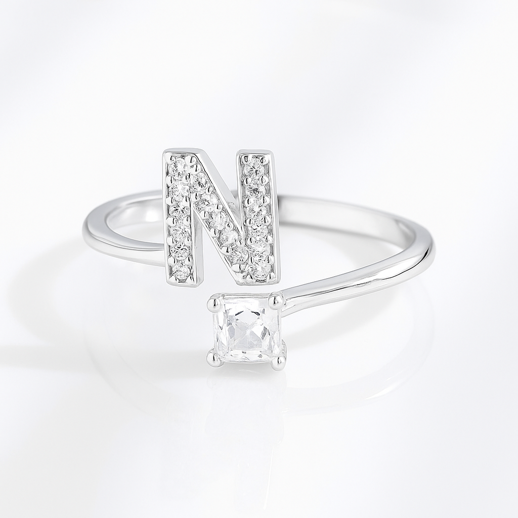 Inel reglabil din argint cu inițială – bijuterie elegantă personalizată din argint 925, mărime universală, cutie cadou inclusă. ID10