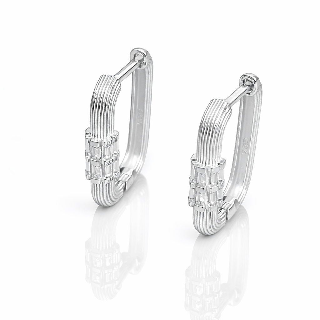 Cercei din Argint 925 „Luminis Recta” – Cercei Eleganți cu Design Striat și Accente Strălucitoare. CD541