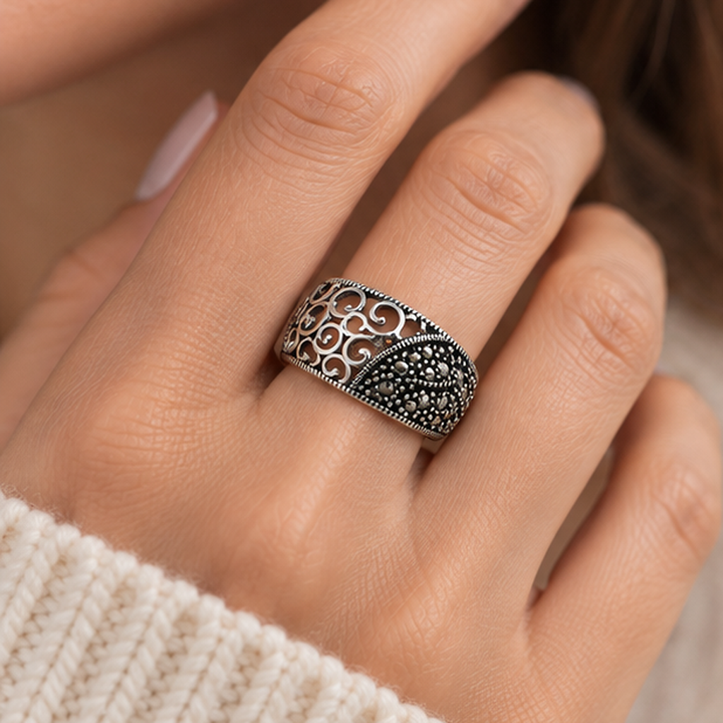 Inel „Éloïse” din argint 925 cu marcasite și arabescuri ajurate – 10 mm. ID578