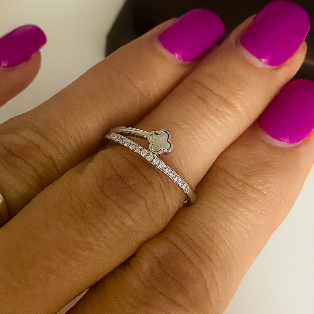 Inel reglabil din argint 925 rodiat cu sidef și simbol trifoi norocos