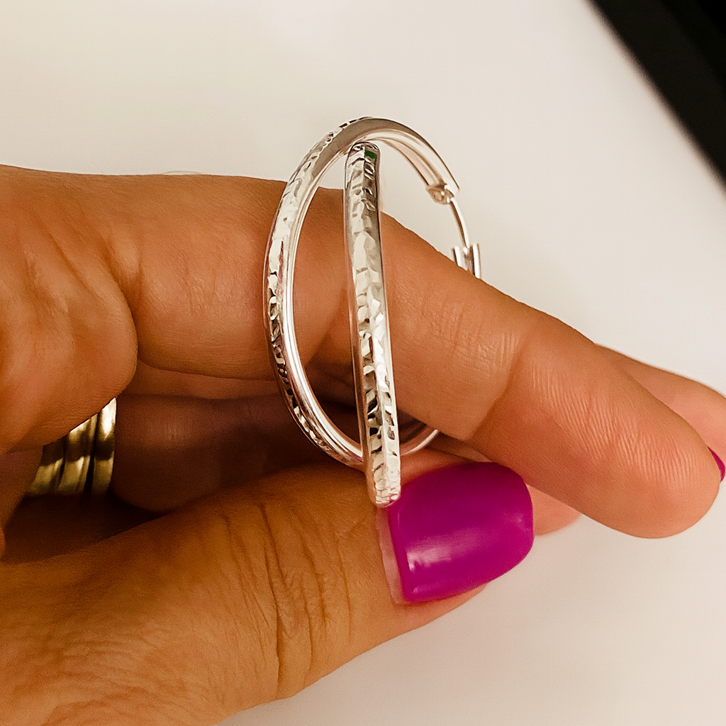 Cercei rotunzi damă din argint 925, textură ciocănită, diametru 3.5 cm