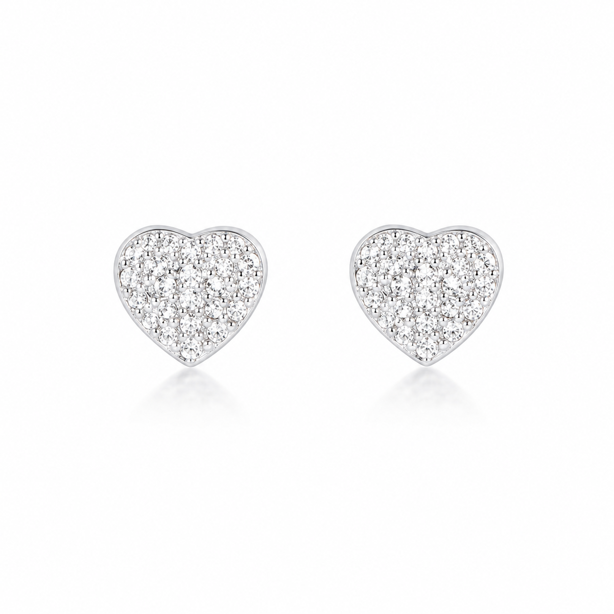 Cercei Inimă din Argint 925 cu Zirconii Strălucitoare, 8x8 mm – Eleganță Delicată pentru Femei | Cadou Ideal România. CD580