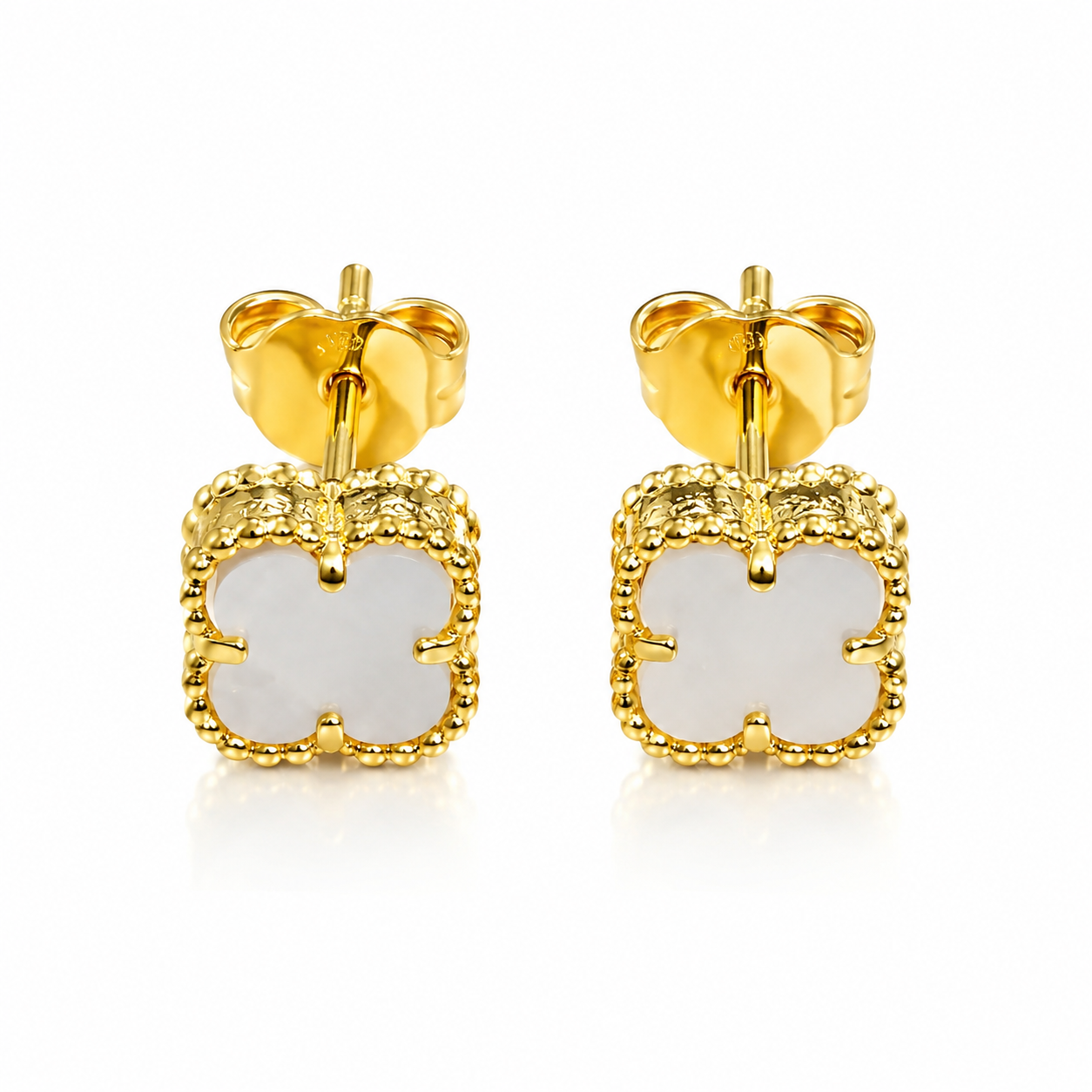 Cercei Trifoi din Argint 925 Placat cu Aur 14K și Sidef Alb, Model Elegant Tip Van Cleef, 6 mm. CD388