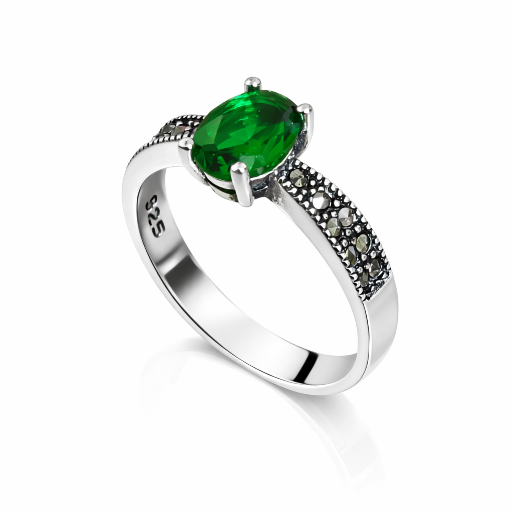 Inel Argint 925 „Smarald Nocturn” cu Marcasite și Piatră Verde Ovală