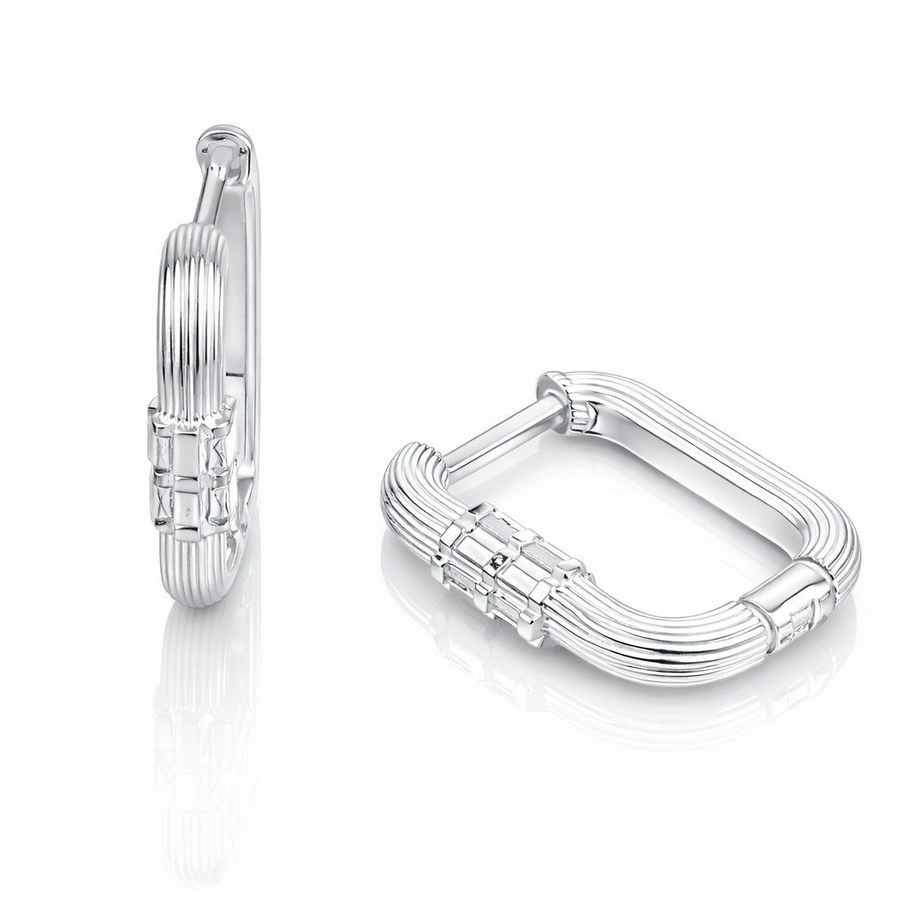 Cercei din Argint 925 „Luminis Recta” – Cercei Eleganți cu Design Striat și Accente Strălucitoare. CD541