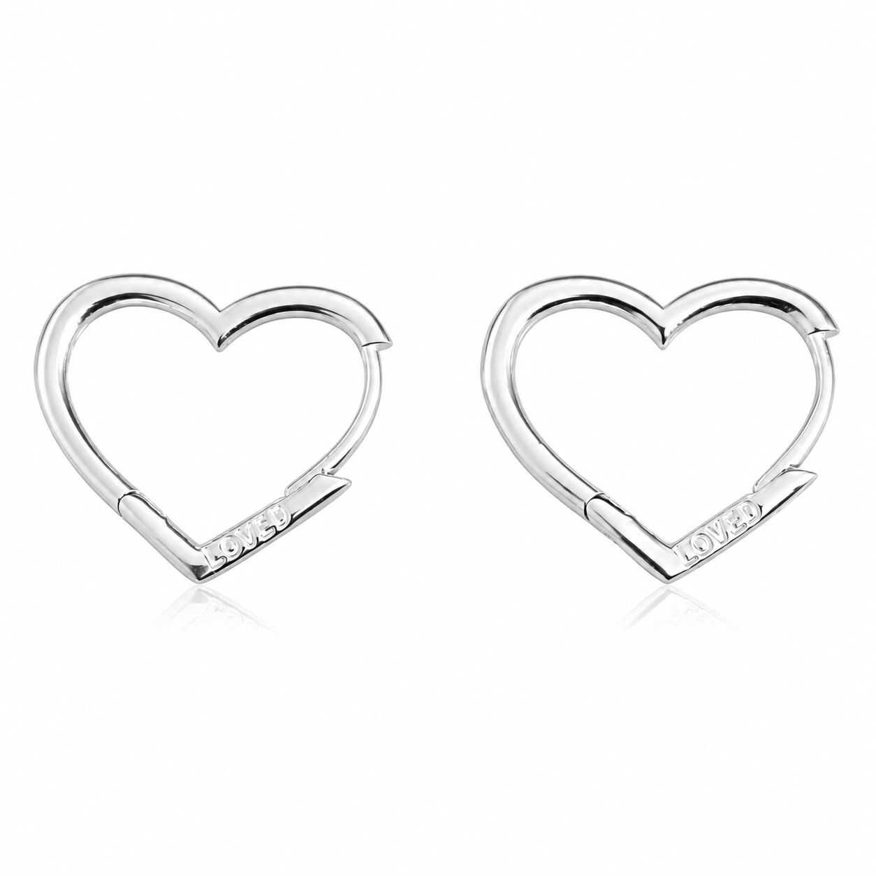 Cercei Inimă din Argint 925 pentru Femei – Eleganță Minimalistă și Simbol al Iubirii Pure. CD359