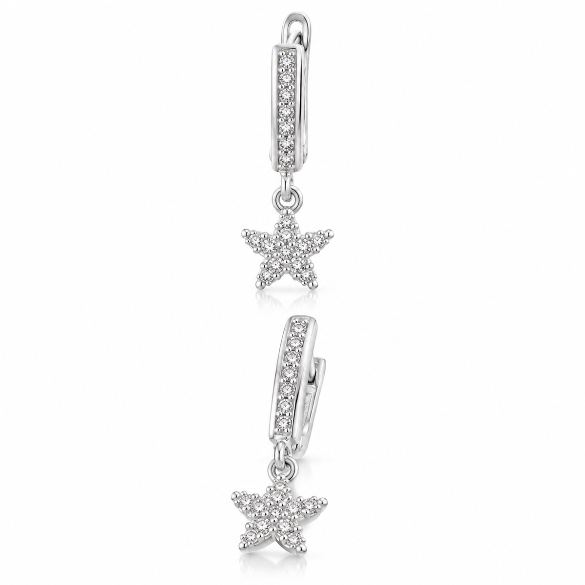 Cercei din Argint 925 Steluțe Celeste – Eleganță Strălucitoare cu Pietre Albe, Tortiță 1 cm, Lungime 2 cm. CD667