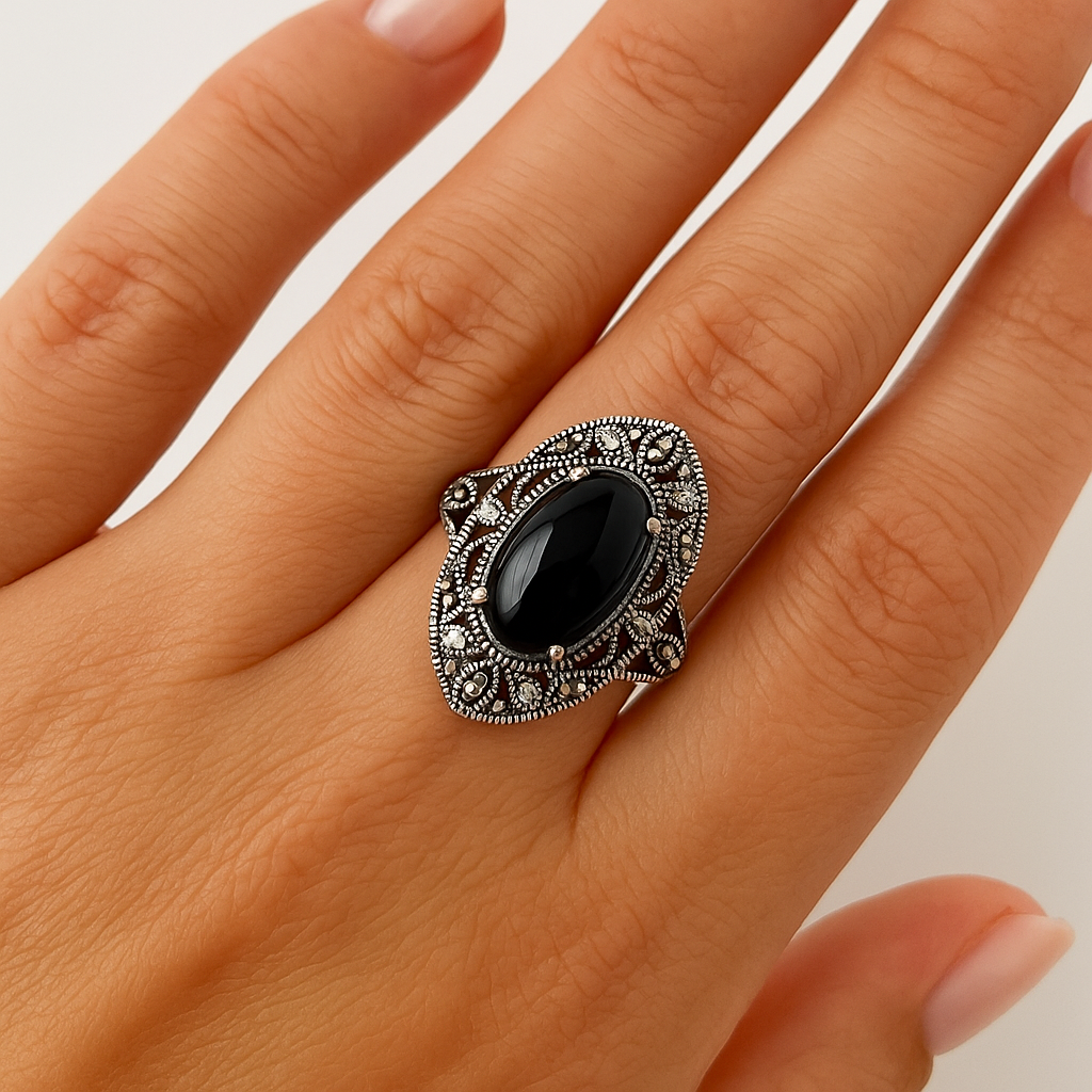 Inel Statement din Argint 925 cu Marcasite și Onix Negru Oval mărimea 22