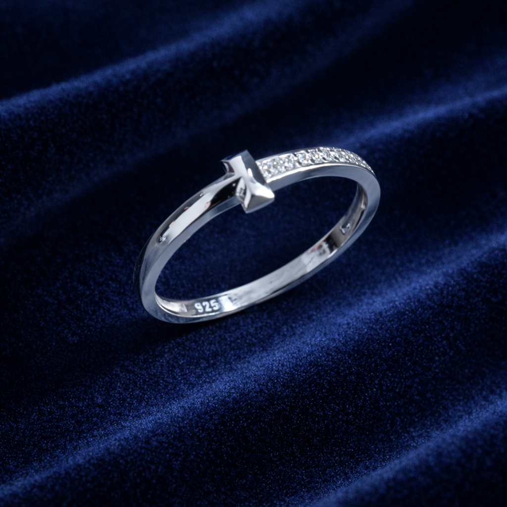 Inel din Argint 925 „Spark Cross Elegance” cu Zirconii Strălucitoare – Design Minimalist și Elegant. ID255