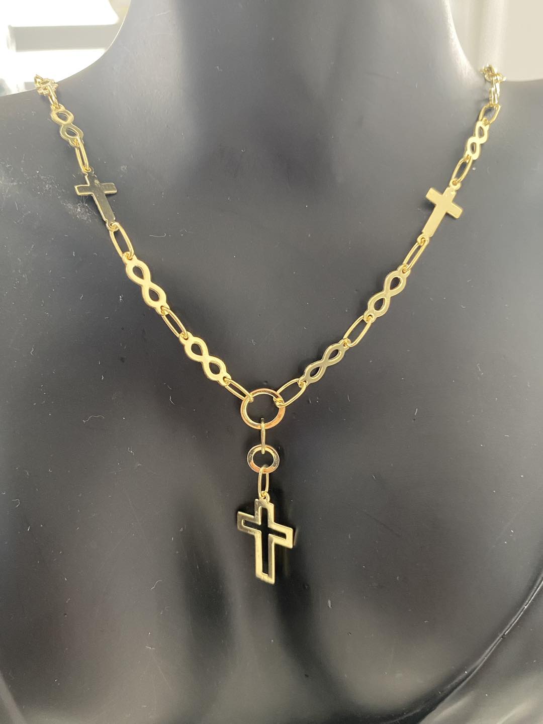 Lanț elegant cu cruciulițe și simbol infinit din Argint 925 placat cu aur 14K, colecția Infinity Bijoux