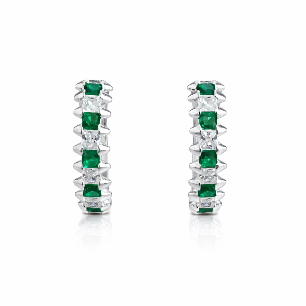 Cercei Argint 925 cu Zirconii Verzi și Albe, 14 mm – Eleganță Modernă, Finisaj Premium. CD524