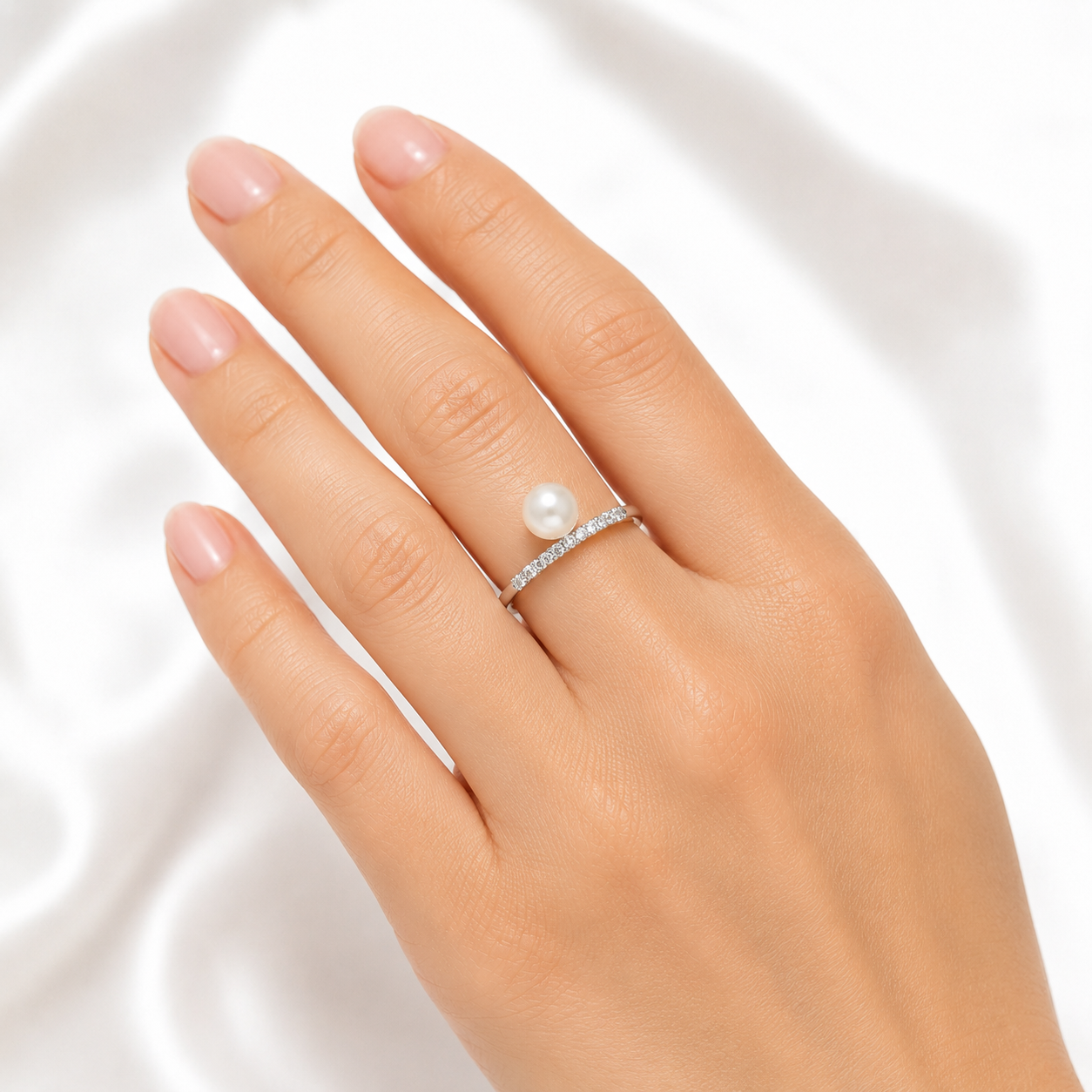 Inel din Argint 925 „Perla Lunii” – cu Perlă Albă și Zirconii Strălucitoare | Eleganță Clasică. ID530
