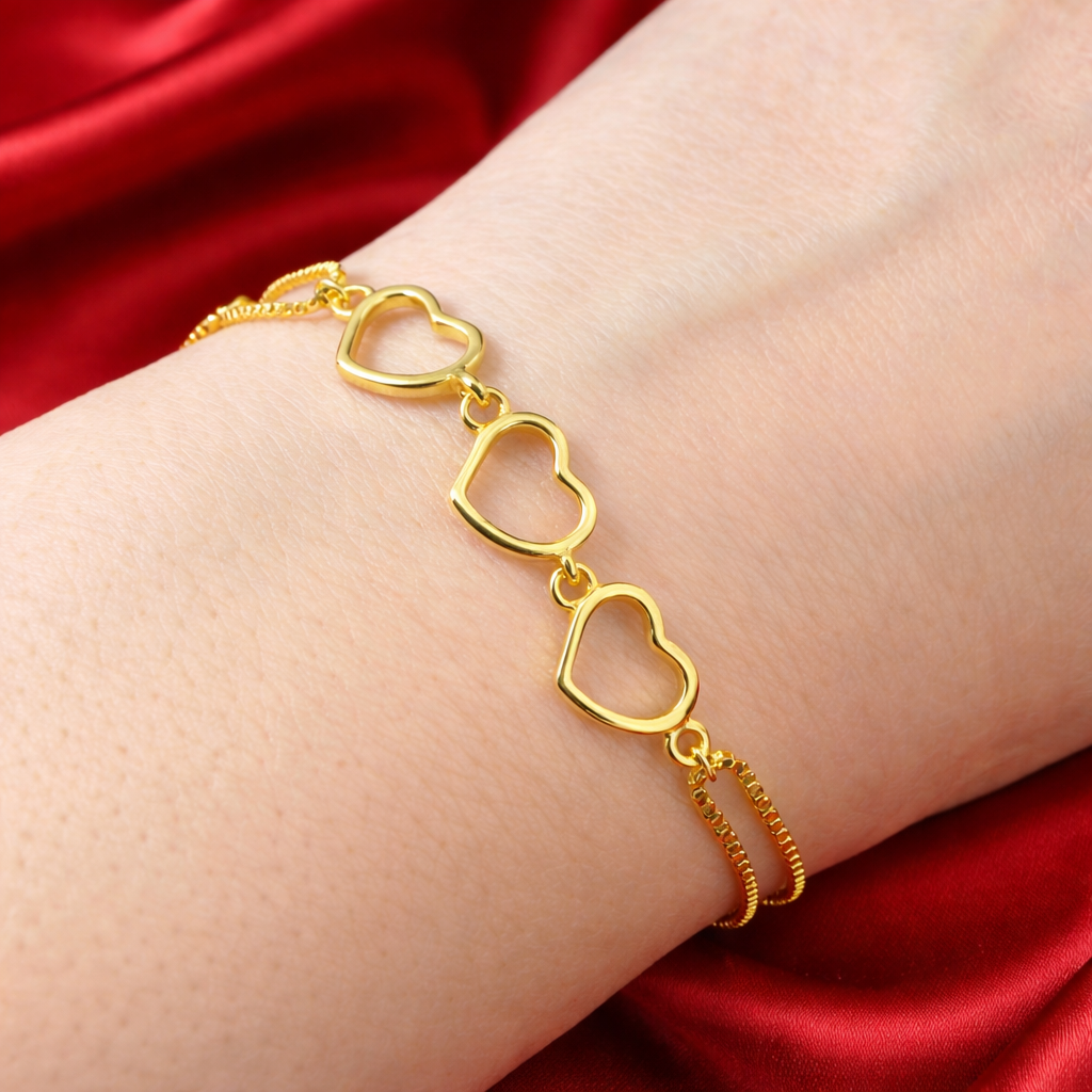 Brățară Aurită din Argint 925 „Trilogia Inimilor” – Design Elegant cu Trei Inimi. BD423