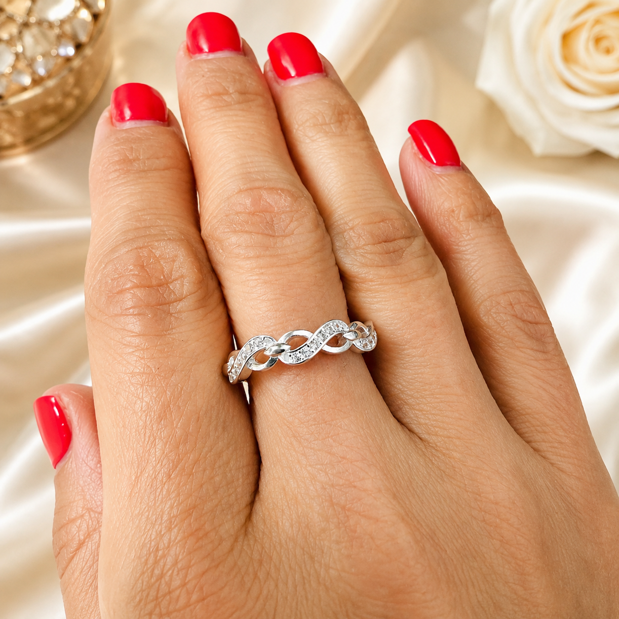 Inel din Argint 925 Model Infinit cu Zirconii – Simbol al Iubirii Eterne, Elegant și Delicat pentru Femei. ID519