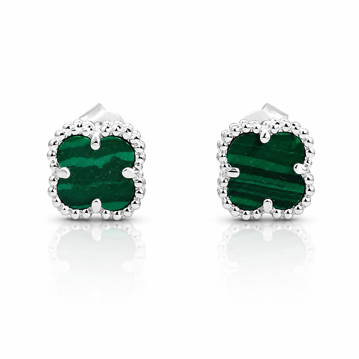 Cercei din Argint 925 cu Malachit Verde Tip Van Cleef 7x7 mm – Închidere cu Șurub. CD378