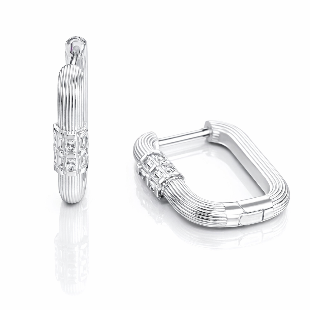 Cercei din Argint 925 „Luminis Recta” – Cercei Eleganți cu Design Striat și Accente Strălucitoare. CD541
