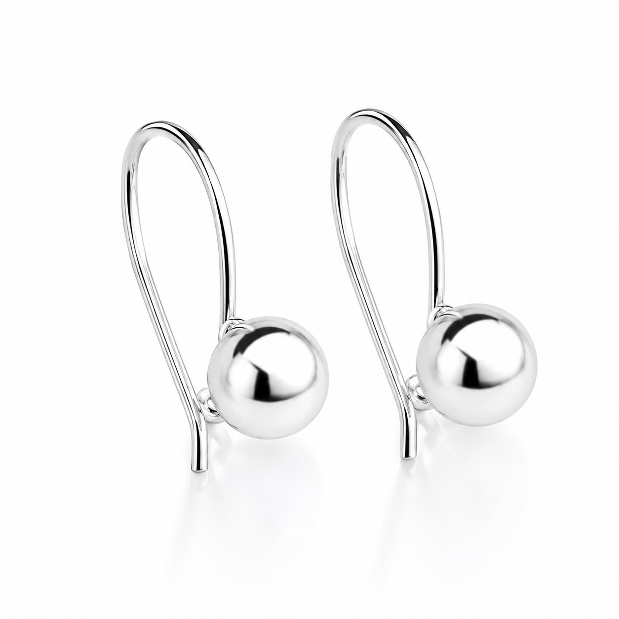 Cercei din Argint 925 „Luna Éclat” – Eleganță Minimalistă cu Bilă Lucioasă. CD598