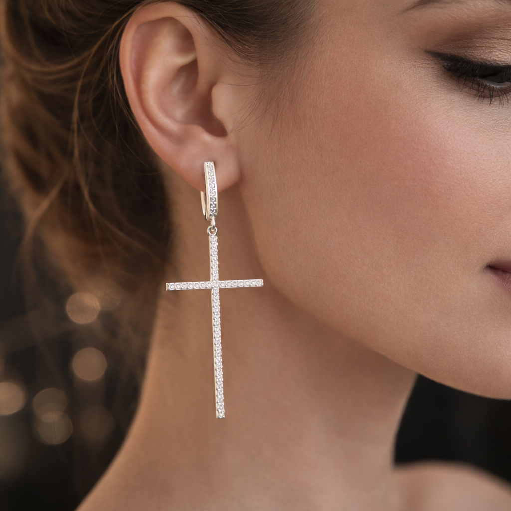 Cercei Lungi Cruce din Argint 925 cu Zirconii – 5.5 cm | Eleganță Divină și Strălucire Premium. CD571