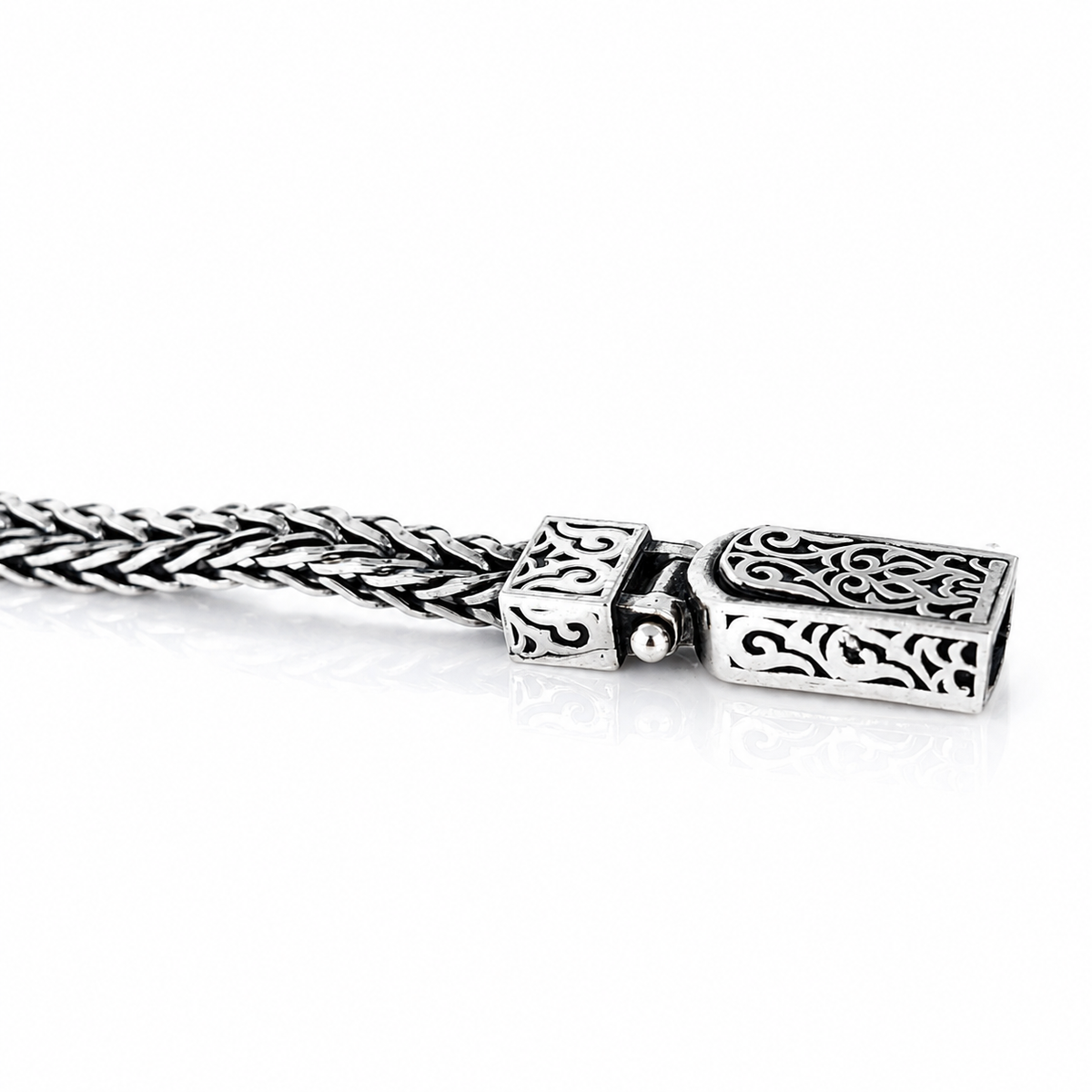 Brățară Bărbătească din Argint 925 „Dacian” – Model Împletit cu Închizătoare Ornamentată, 20 cm, 16,70 gr. BB59