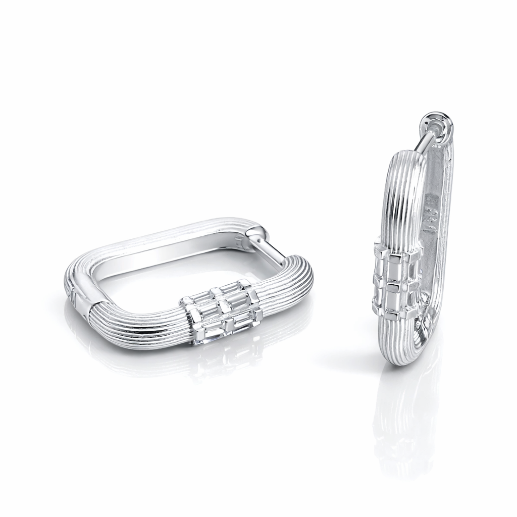 Cercei din Argint 925 „Luminis Recta” – Cercei Eleganți cu Design Striat și Accente Strălucitoare. CD541