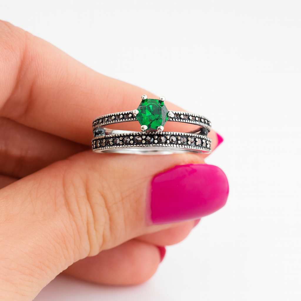 Inel din Argint 925 cu Marcasite și Piatra Verde, Design Elegant Vintage, 2.46g, Mărimea 15