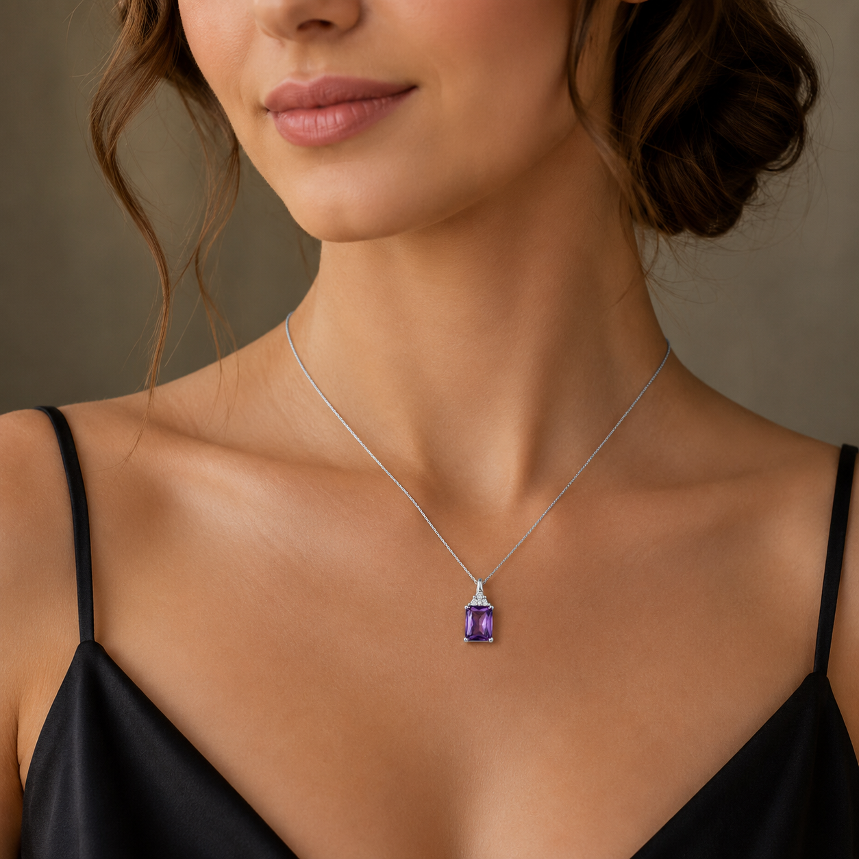 Colier Elegant din Argint 925 cu Pandantiv Mov și Zirconii Strălucitoare – Stil Rafinat și Feminin. C233