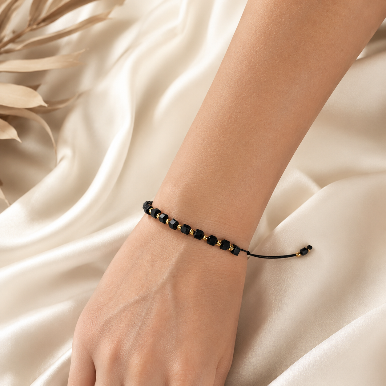 Brățară Unisex Handmade din Argint 925 Placat cu Aur 14K, 21 Biluțe – Reglabilă pe Șnur, Design Elegant Minimalist – Livrare Rapidă în România | InfinityBijoux. BS1