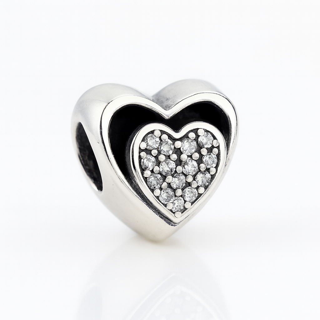Accesoriu tip charm argint 925 cu inimă și cristale strălucitoare