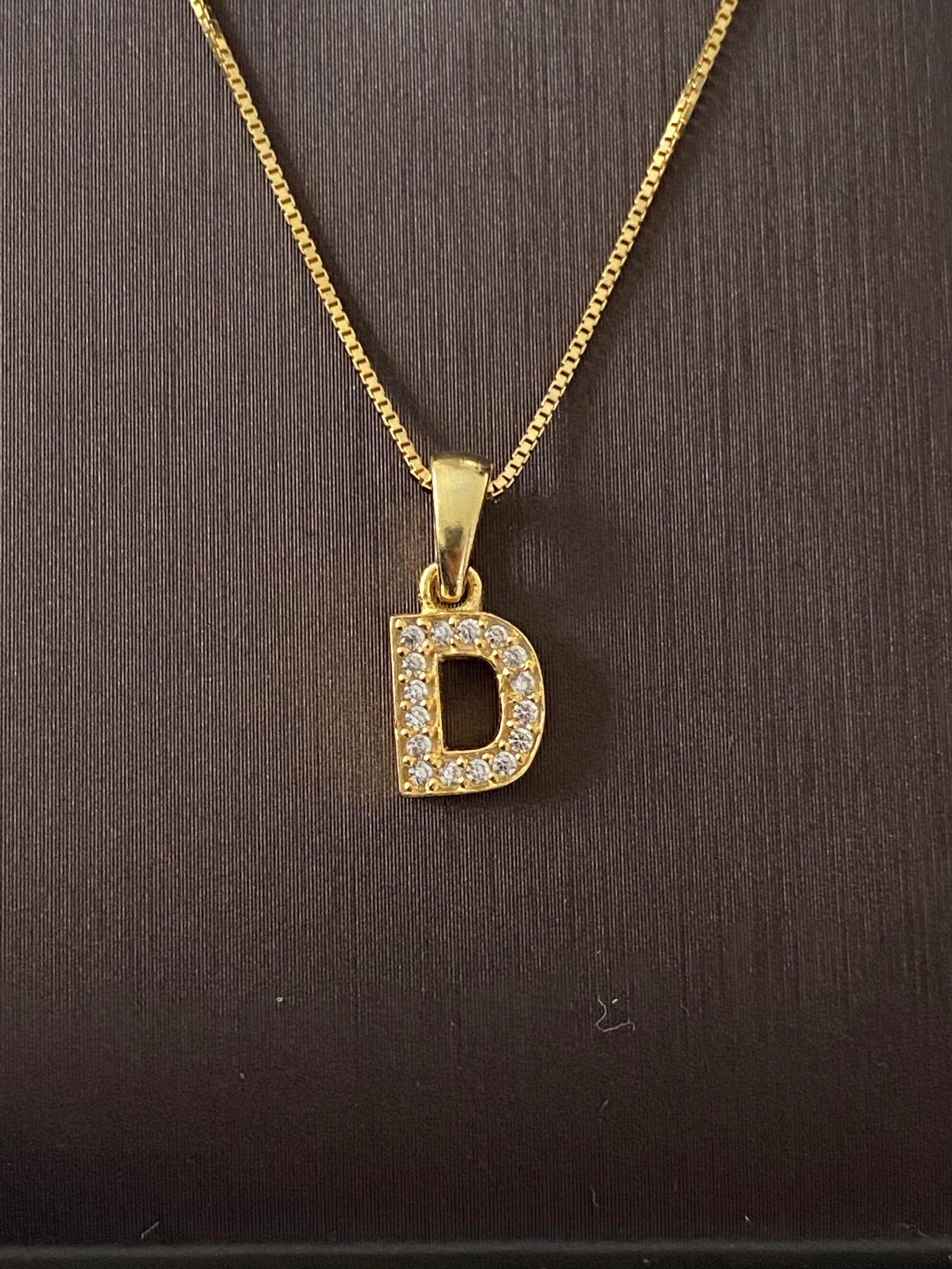 Colier din Argint 925 placat cu Aur de 14K, Pandantiv Litera D