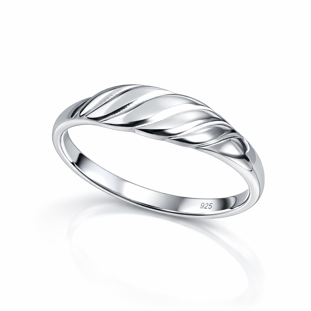 Inel din argint sterling 925 cu model răsucit, aspect lucios și formă confortabilă