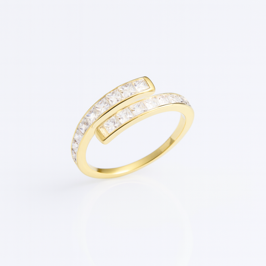 Inel fashion aurit 14K cu design curbat și pietre zirconiu, mărime reglabilă