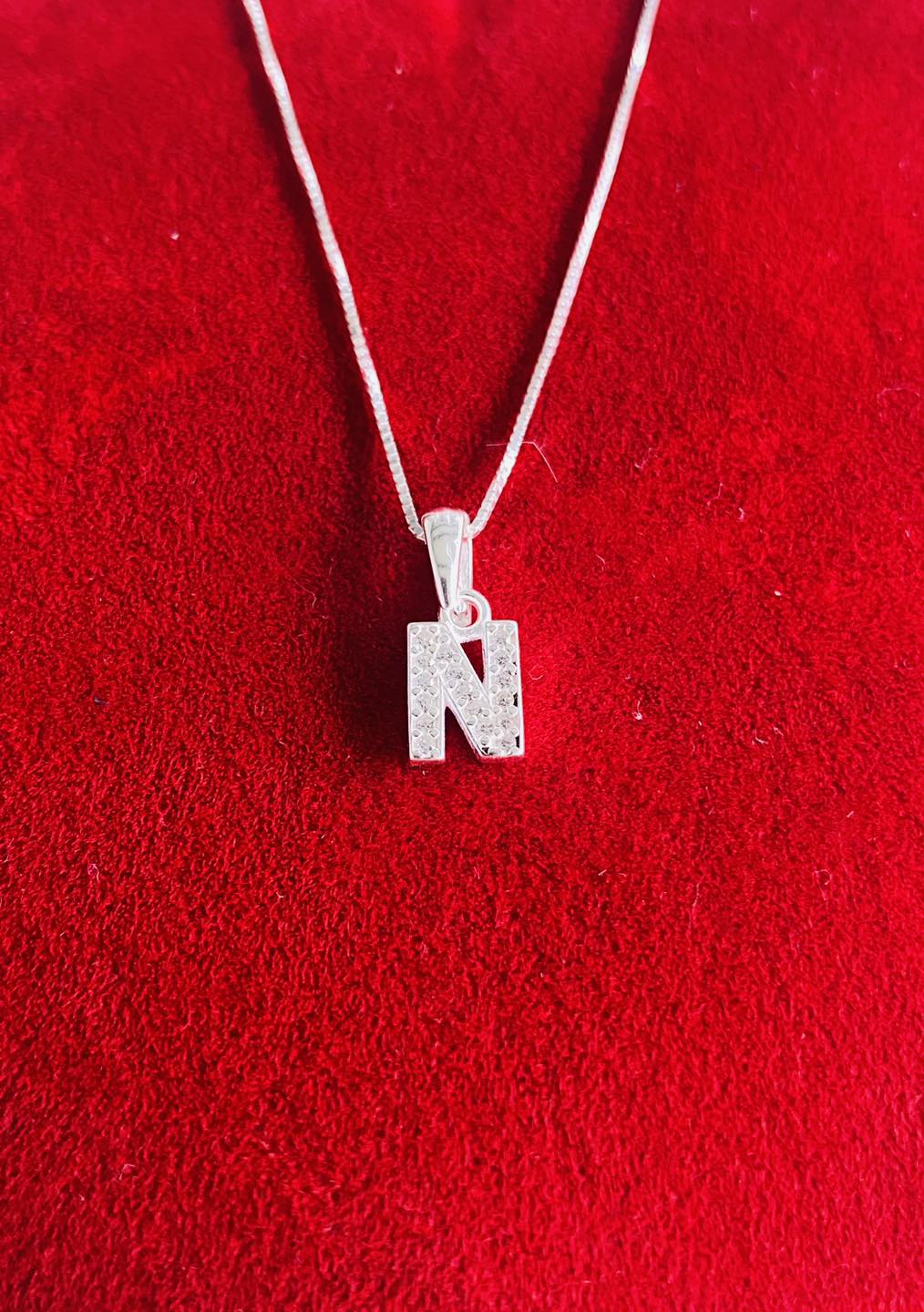 Colier din Argint 925 cu Pandantiv Litera N, Lănțișor 45 cm, Bijuterie Elegantă cu Cutie Cadou