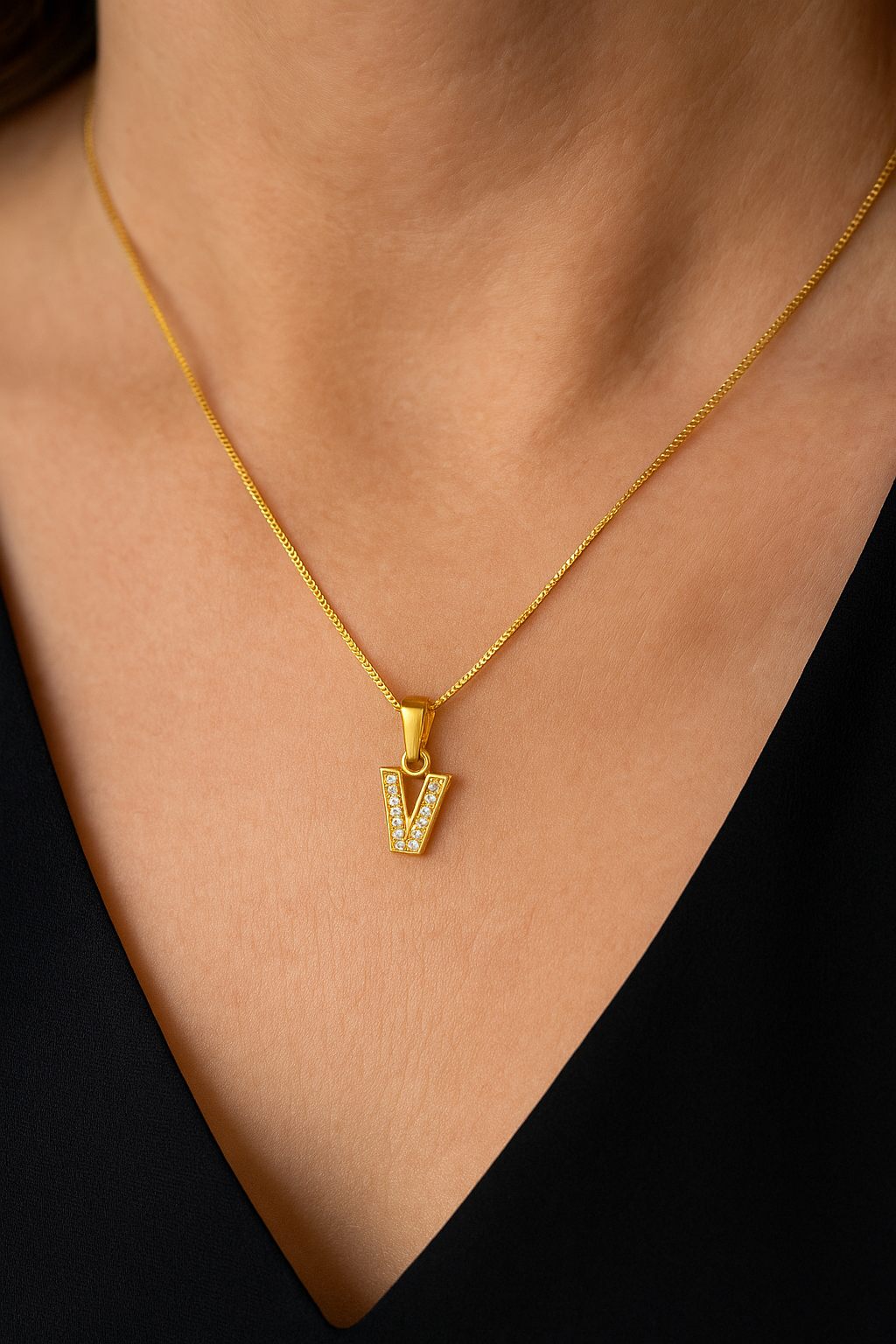 Colier din Argint 925 Placat cu Aur 14K, Pandantiv Litera V