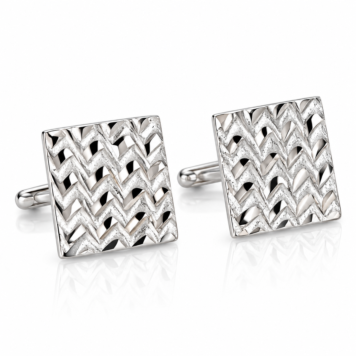 Cercei Geometrici Pătrați din Argint 925 – Textură Diamantată, 1 cm, 2,79 g