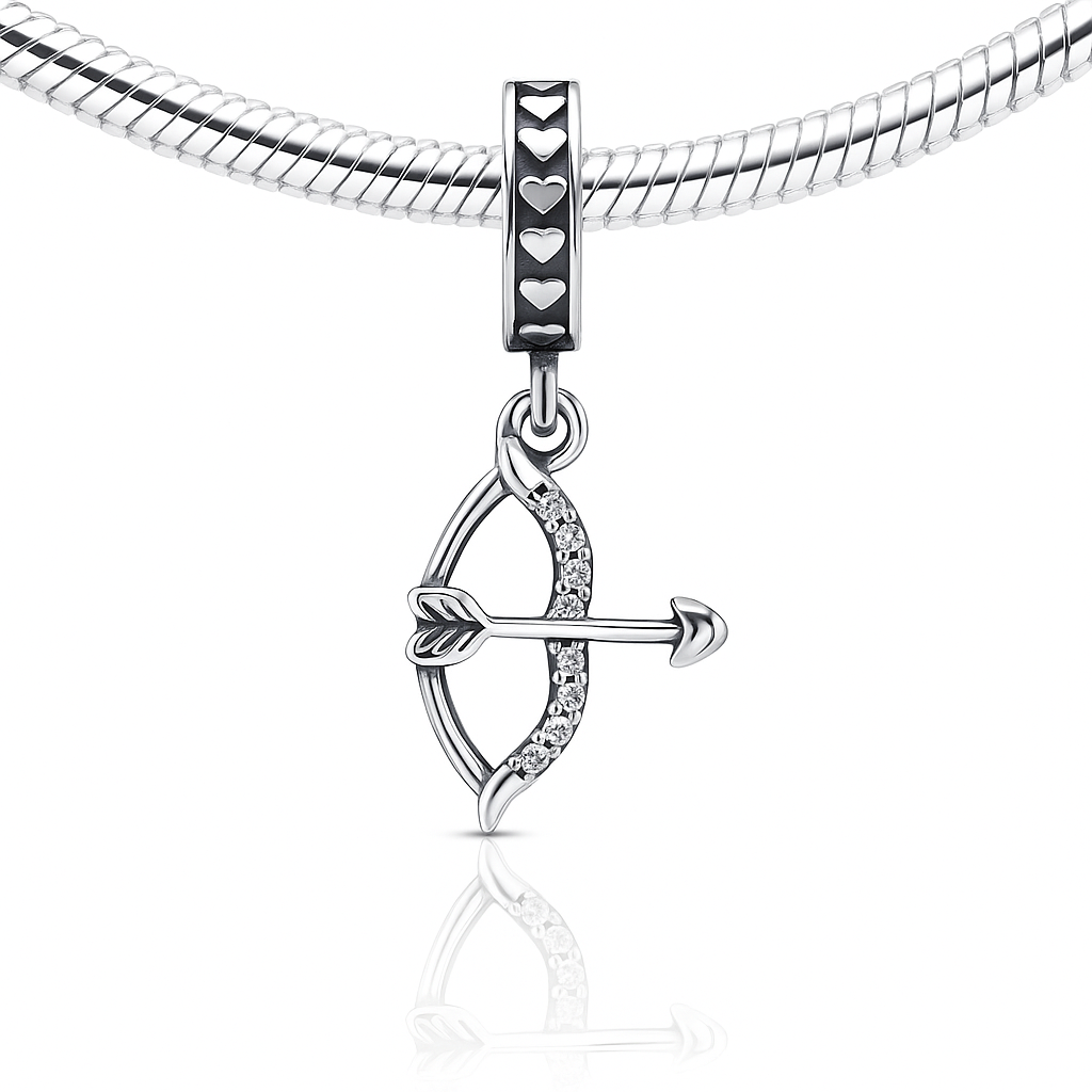 bijuterie din argint 925 arc și săgeată, charm fin lucrat cu detalii strălucitoare, produs Infinity Bijoux cu certificat de conformitate