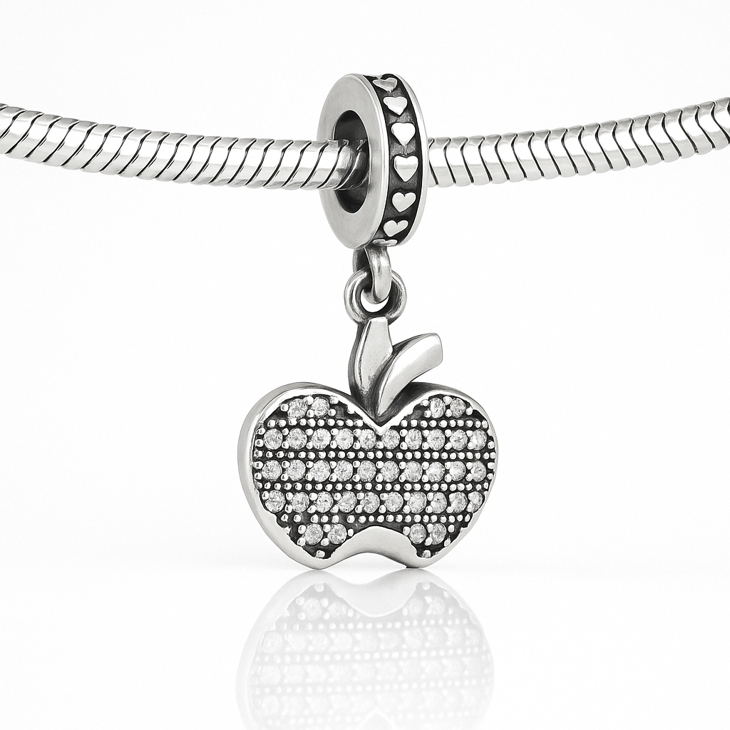 charm măr din argint 925 cu pietre zirconia strălucitoare, simbol al iubirii și înțelepciunii, compatibil brățări Pandora