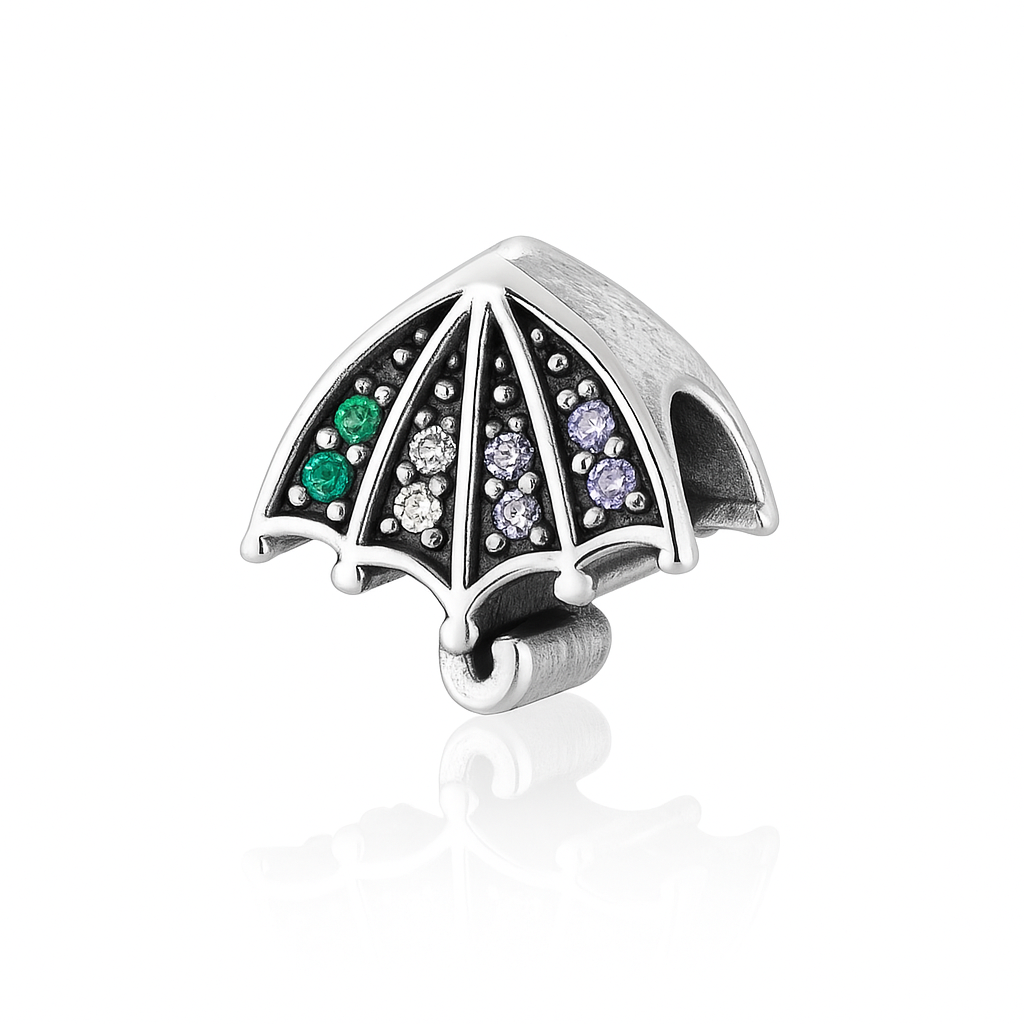 charm umbrelă din argint 925 cu pietre verzi, albe, roz și mov, bijuterie simbol al protecției și speranței