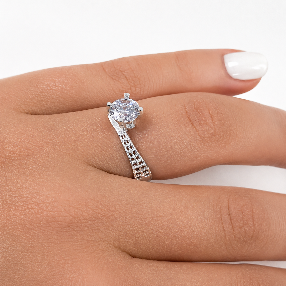 Inel „Elena” din Argint 925 cu Zirconiu Central – Design Solitaire Elegant. ID576