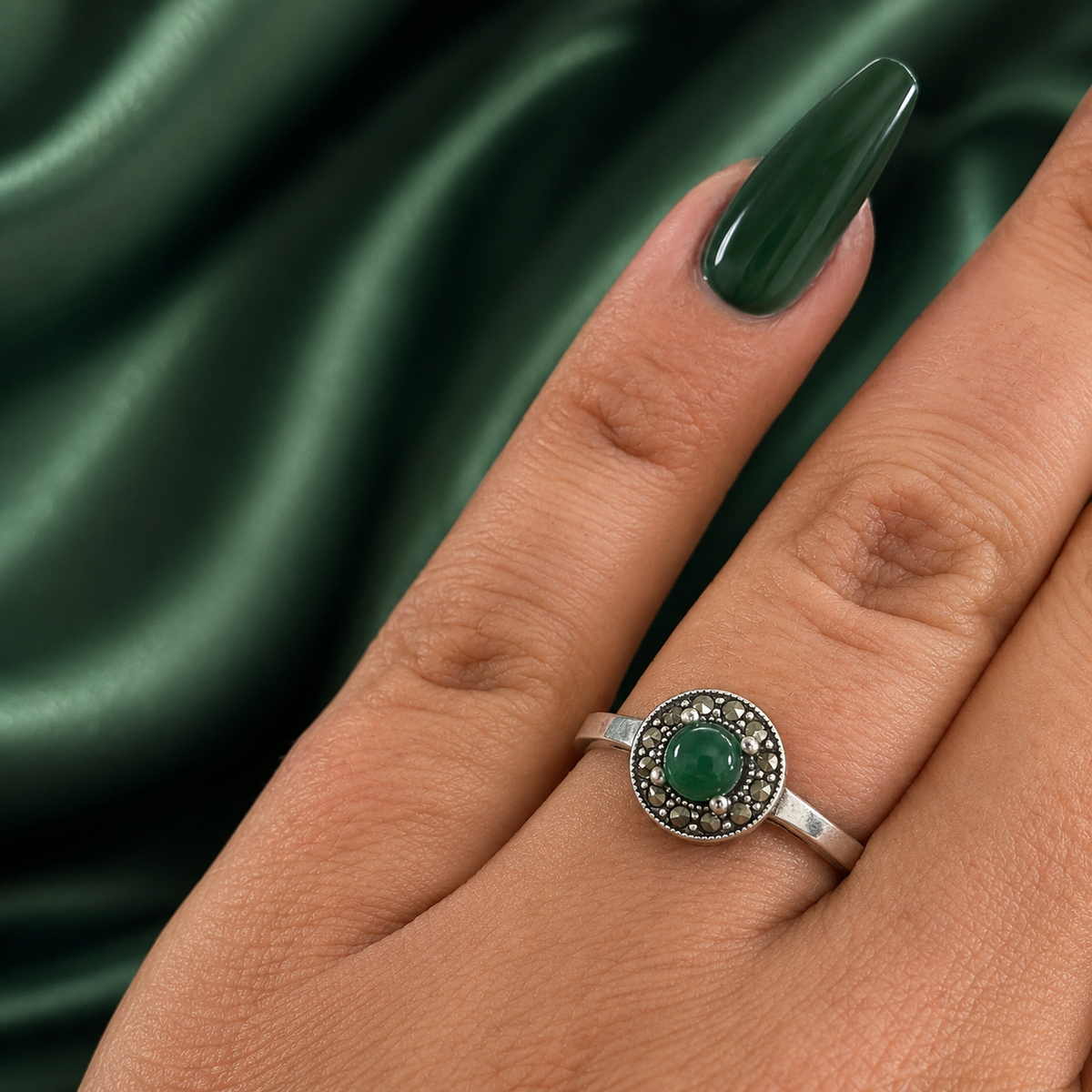 Inel „Smaraldia” din Argint 925 cu Piatră Verde și Marcasite – Design Vintage Elegant. ID583